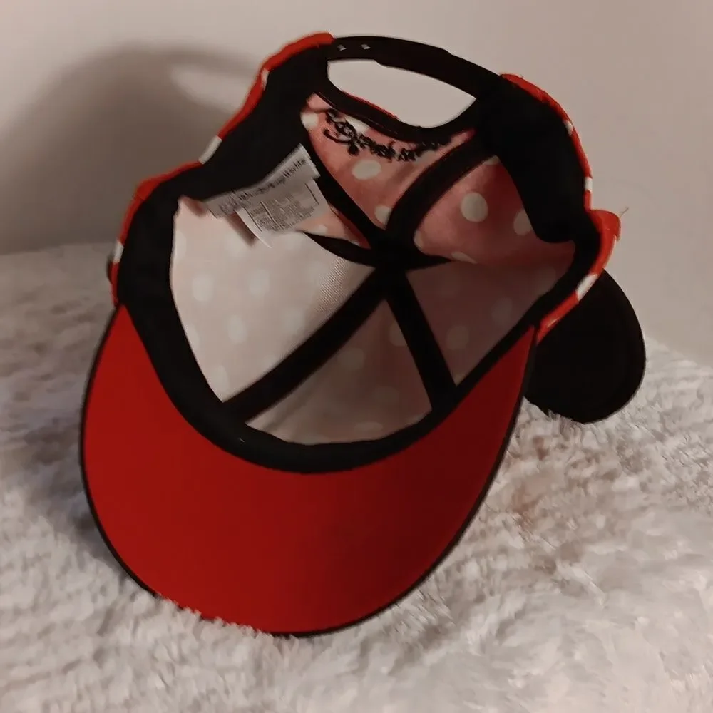 Disney this red